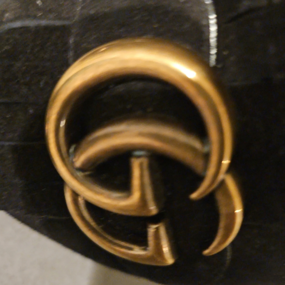 Gucci Black and Gold Mules with Luxurious Emblem - Picture 3 of 15